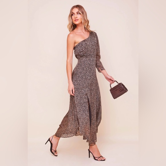 ASTR - Sable One Shoulder Animal Print Dress - Picture 1 of 6